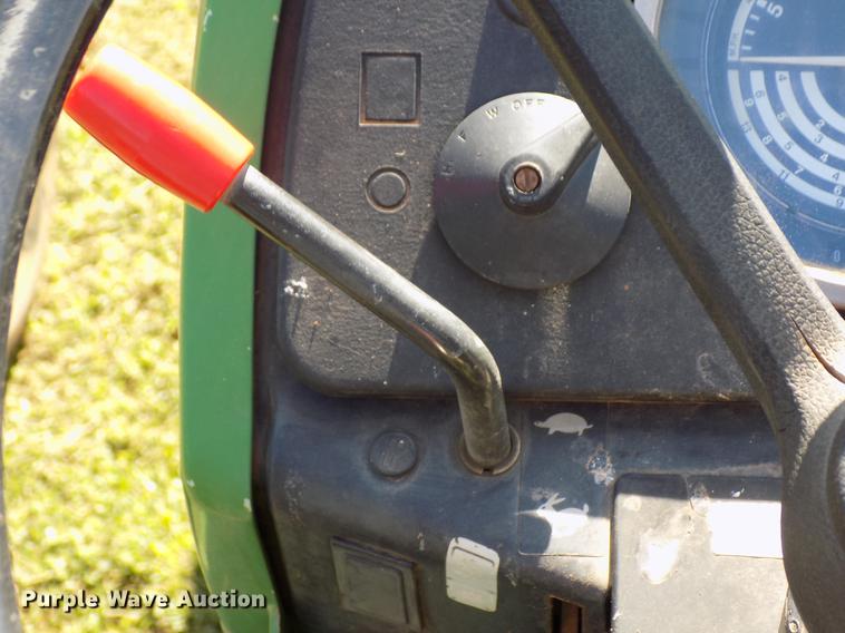 image for item FG9000 1989 John Deere 2755 tractor