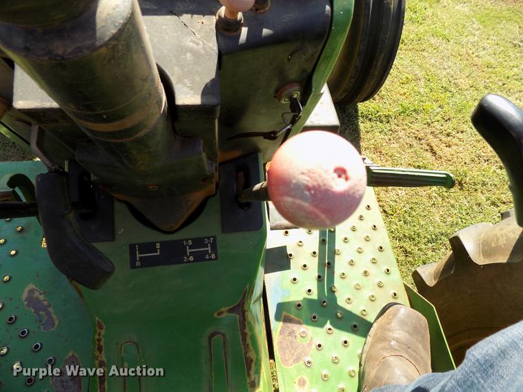 image for item FG9000 1989 John Deere 2755 tractor