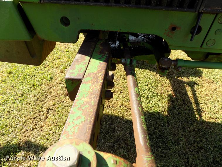 image for item FG9000 1989 John Deere 2755 tractor