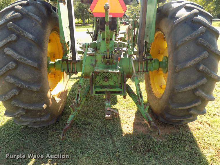 image for item FG9000 1989 John Deere 2755 tractor