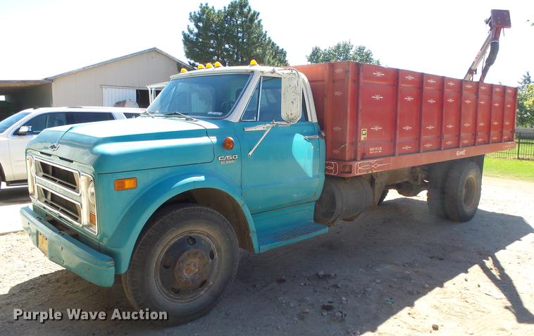 image for item FO9049 1972 Chevrolet C50 grain truck