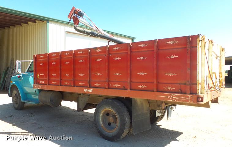 image for item FO9049 1972 Chevrolet C50 grain truck