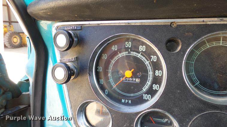 image for item FO9049 1972 Chevrolet C50 grain truck