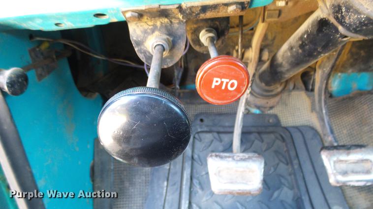 image for item FO9049 1972 Chevrolet C50 grain truck