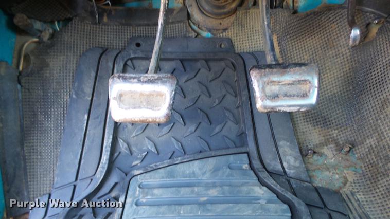 image for item FO9049 1972 Chevrolet C50 grain truck