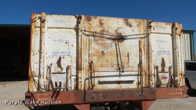 image for item FO9049 1972 Chevrolet C50 grain truck