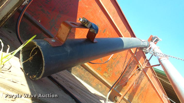 image for item FO9049 1972 Chevrolet C50 grain truck