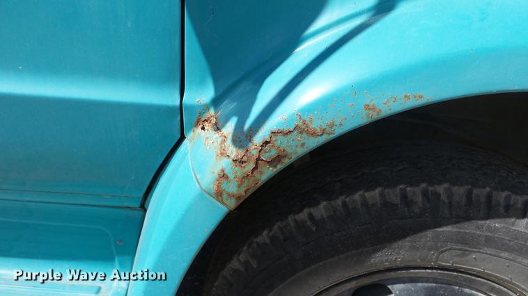 image for item FO9049 1972 Chevrolet C50 grain truck