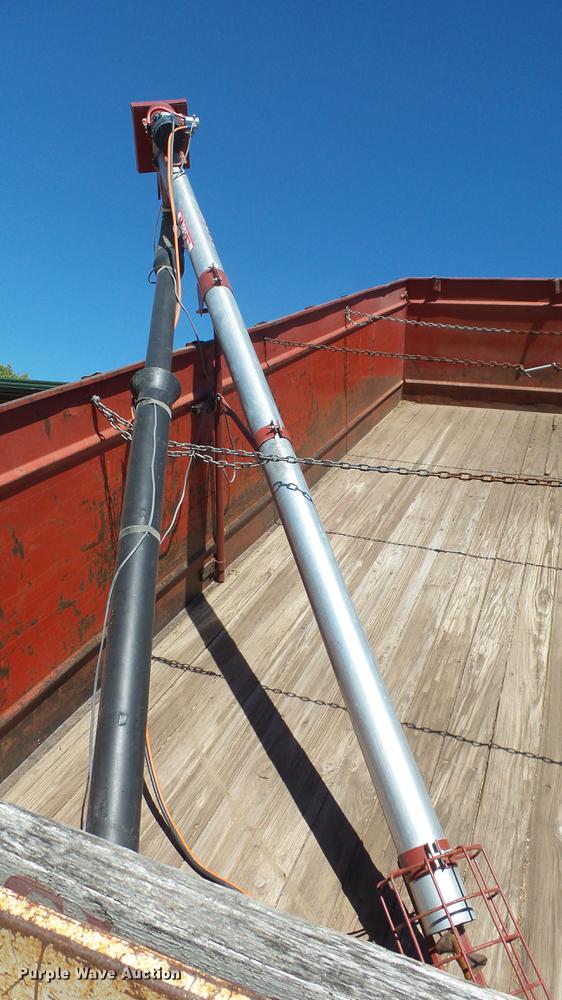 image for item FO9049 1972 Chevrolet C50 grain truck