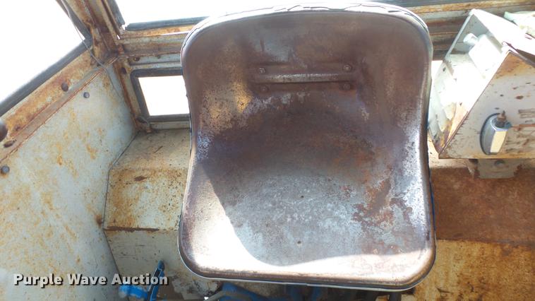 image for item FO9177 Ford 5000 tractor