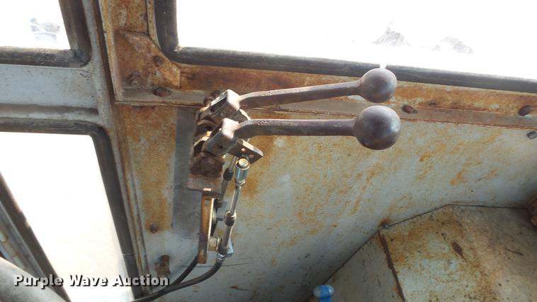 image for item FO9177 Ford 5000 tractor