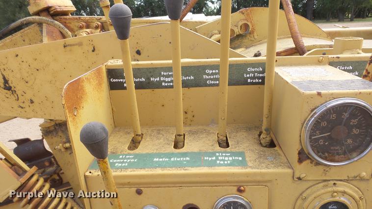 image for item FO9184 Vermeer T600 Pow-R-Ditcher trencher