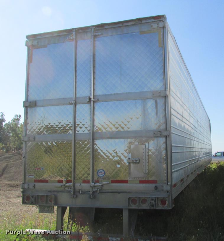 image for item DA8268 2003 Utility 3000R refrigerated van trailer