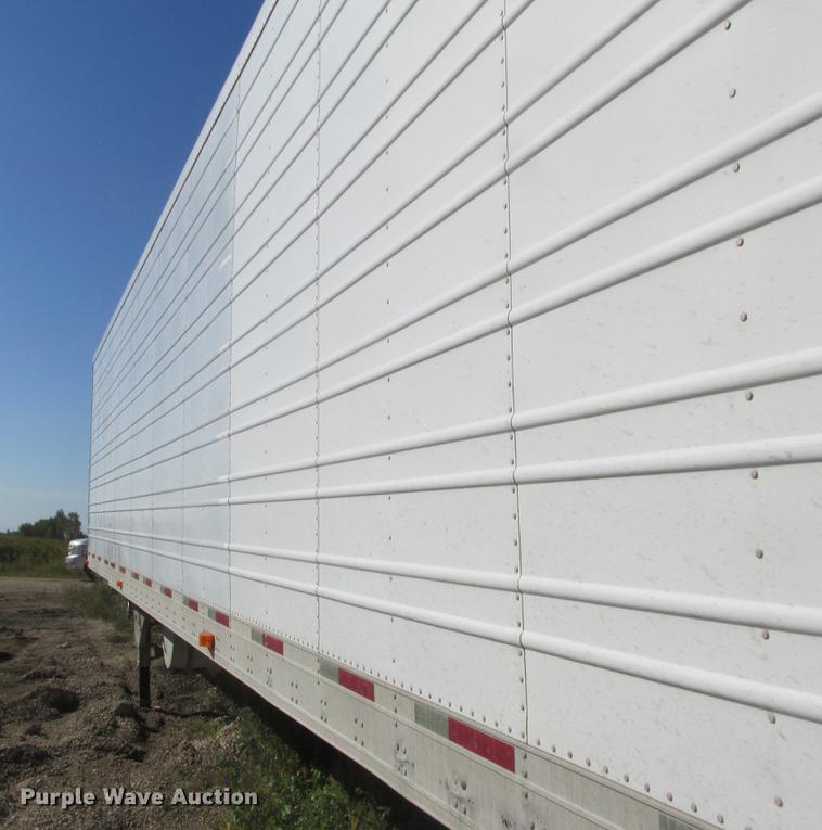 image for item DA8268 2003 Utility 3000R refrigerated van trailer