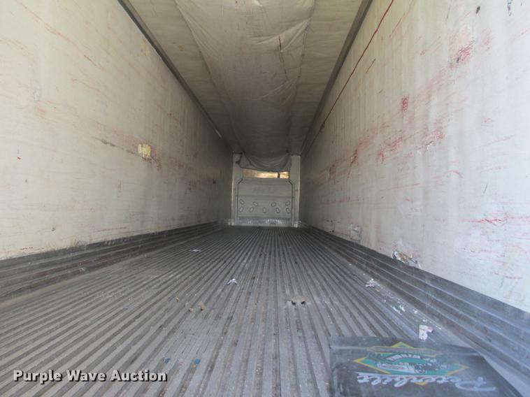 image for item DA8269 2002 Utility refrigerated van trailer