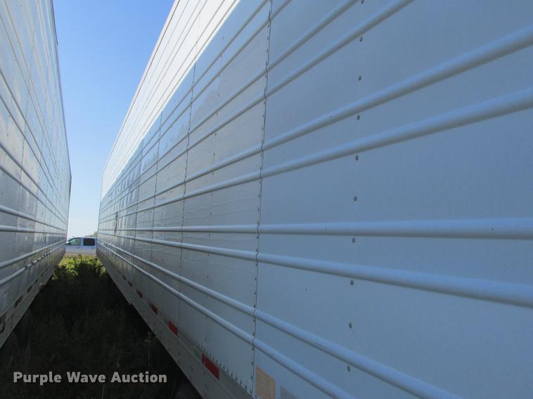 image for item DA8269 2002 Utility refrigerated van trailer