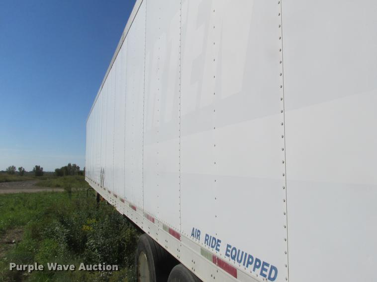 image for item DA8270 2001 Utility refrigerated van trailer