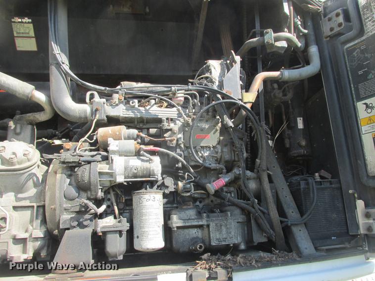 image for item DA8271 2004 Great Dane refrigerated van trailer