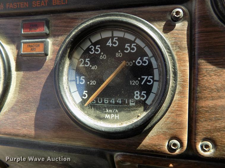 image for item DB8602 2001 Freightliner FL112 semi truck