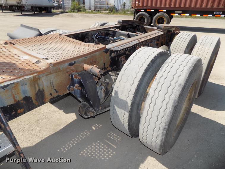 image for item DB8602 2001 Freightliner FL112 semi truck