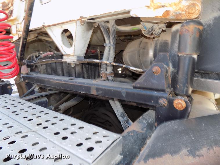 image for item DB8602 2001 Freightliner FL112 semi truck