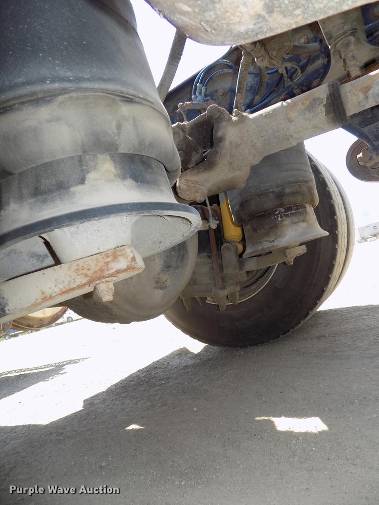 image for item DB8602 2001 Freightliner FL112 semi truck