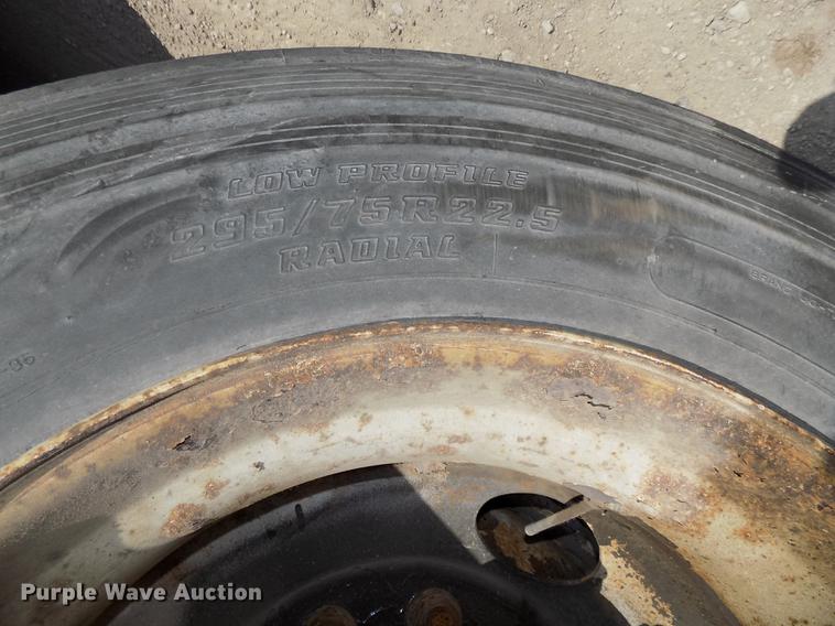 image for item DB8602 2001 Freightliner FL112 semi truck