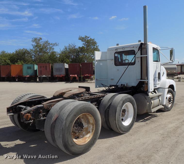 image for item DB8604 1999 Freightliner FLD112 semi truck