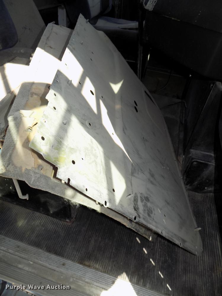 image for item DB8604 1999 Freightliner FLD112 semi truck