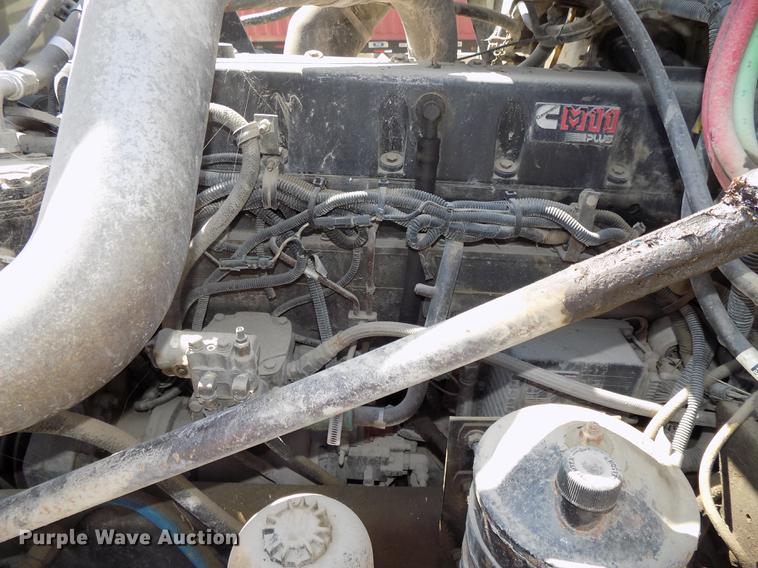 image for item DB8604 1999 Freightliner FLD112 semi truck