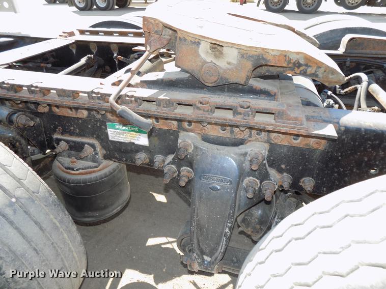 image for item DB8604 1999 Freightliner FLD112 semi truck