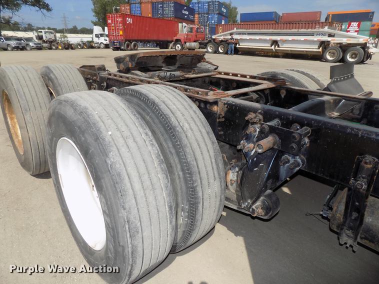 image for item DB8604 1999 Freightliner FLD112 semi truck