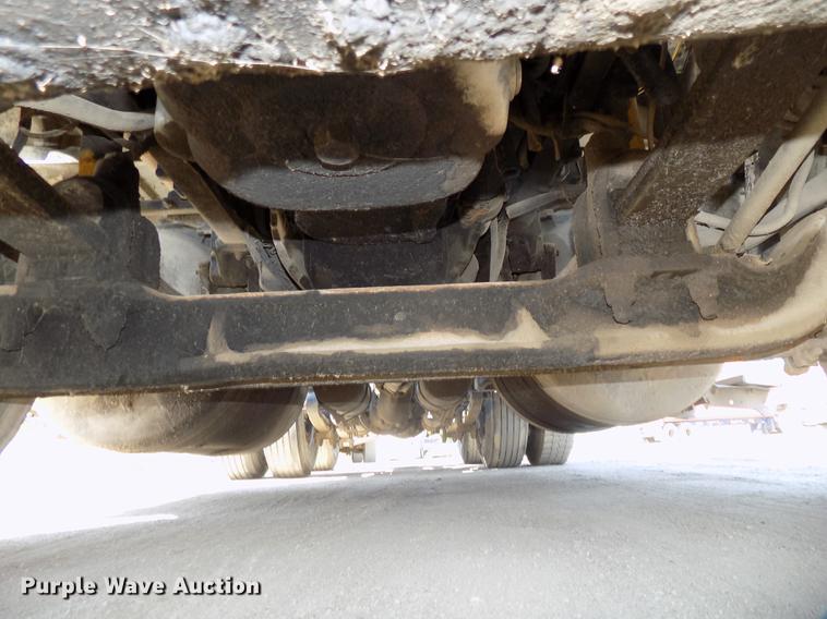 image for item DB8604 1999 Freightliner FLD112 semi truck