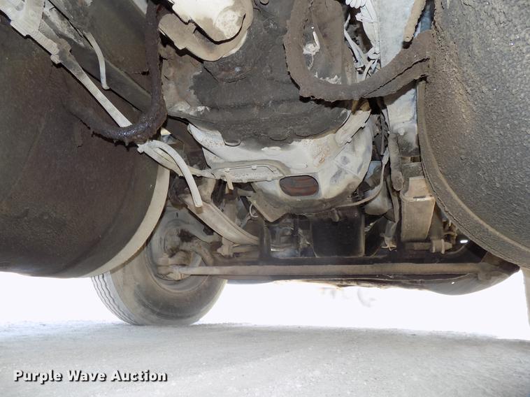 image for item DB8604 1999 Freightliner FLD112 semi truck