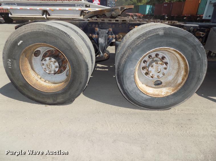 image for item DB8606 1999 Freightliner FLD112 semi truck