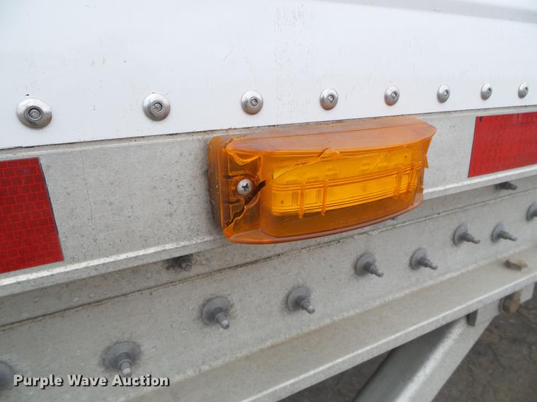 image for item DD5879 2016 Wilson DWH-550 double hopper bottom grain trailer