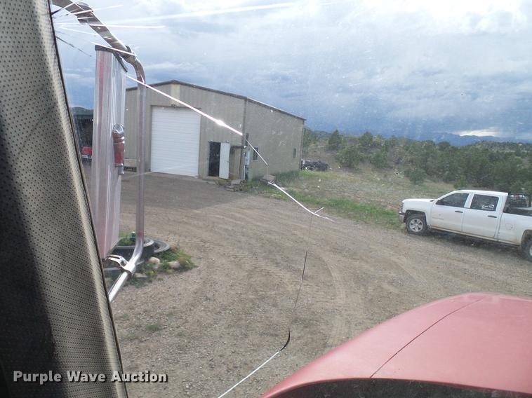 image for item DD5931 1997 Mack CH613 semi truck