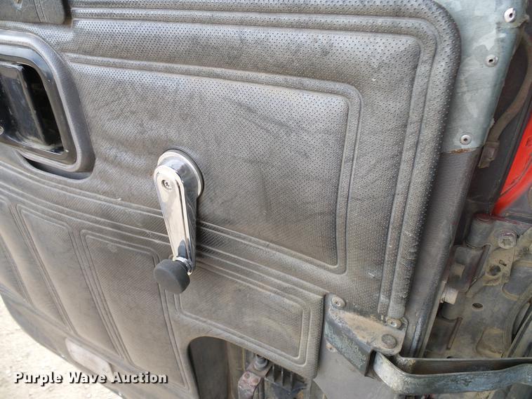 image for item DD5931 1997 Mack CH613 semi truck