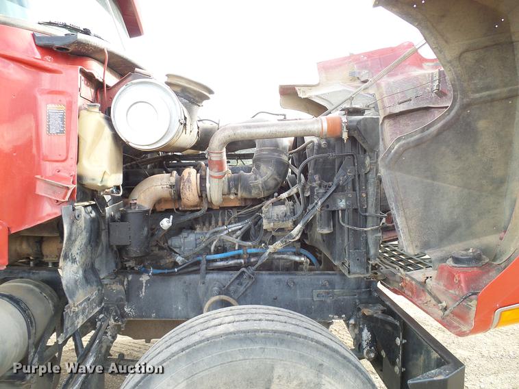 image for item DD5931 1997 Mack CH613 semi truck