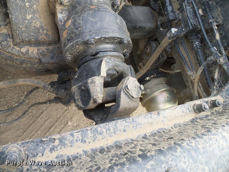 image for item DD5931 1997 Mack CH613 semi truck