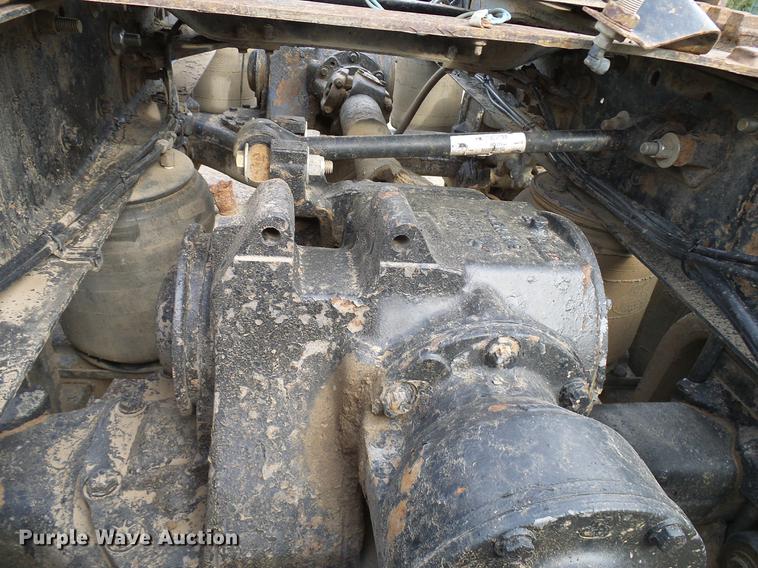 image for item DD5931 1997 Mack CH613 semi truck