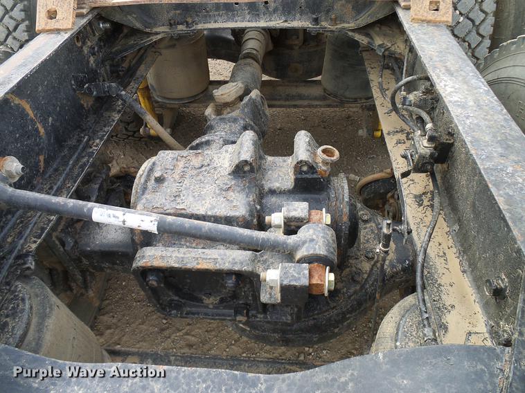 image for item DD5931 1997 Mack CH613 semi truck