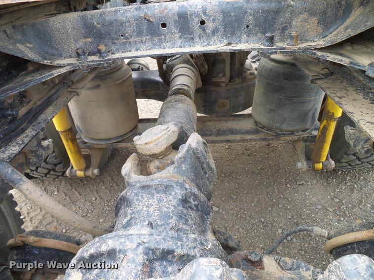 image for item DD5931 1997 Mack CH613 semi truck