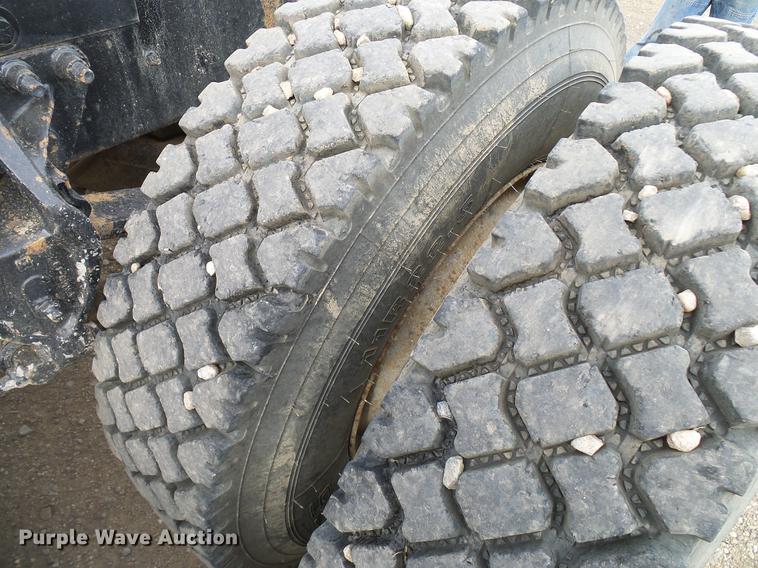 image for item DD5931 1997 Mack CH613 semi truck