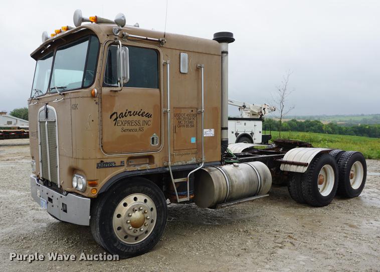 image for item DD6490 1977 Kenworth K1CCC semi truck