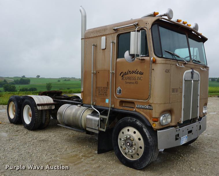 image for item DD6490 1977 Kenworth K1CCC semi truck