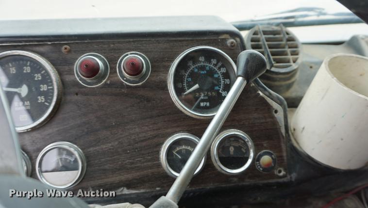 image for item DD6490 1977 Kenworth K1CCC semi truck