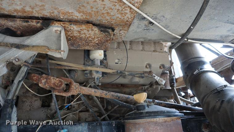 image for item DD6490 1977 Kenworth K1CCC semi truck