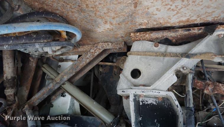 image for item DD6490 1977 Kenworth K1CCC semi truck