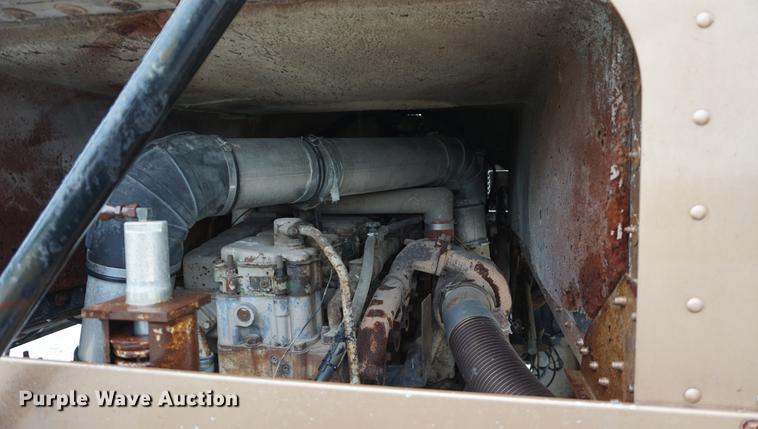 image for item DD6490 1977 Kenworth K1CCC semi truck